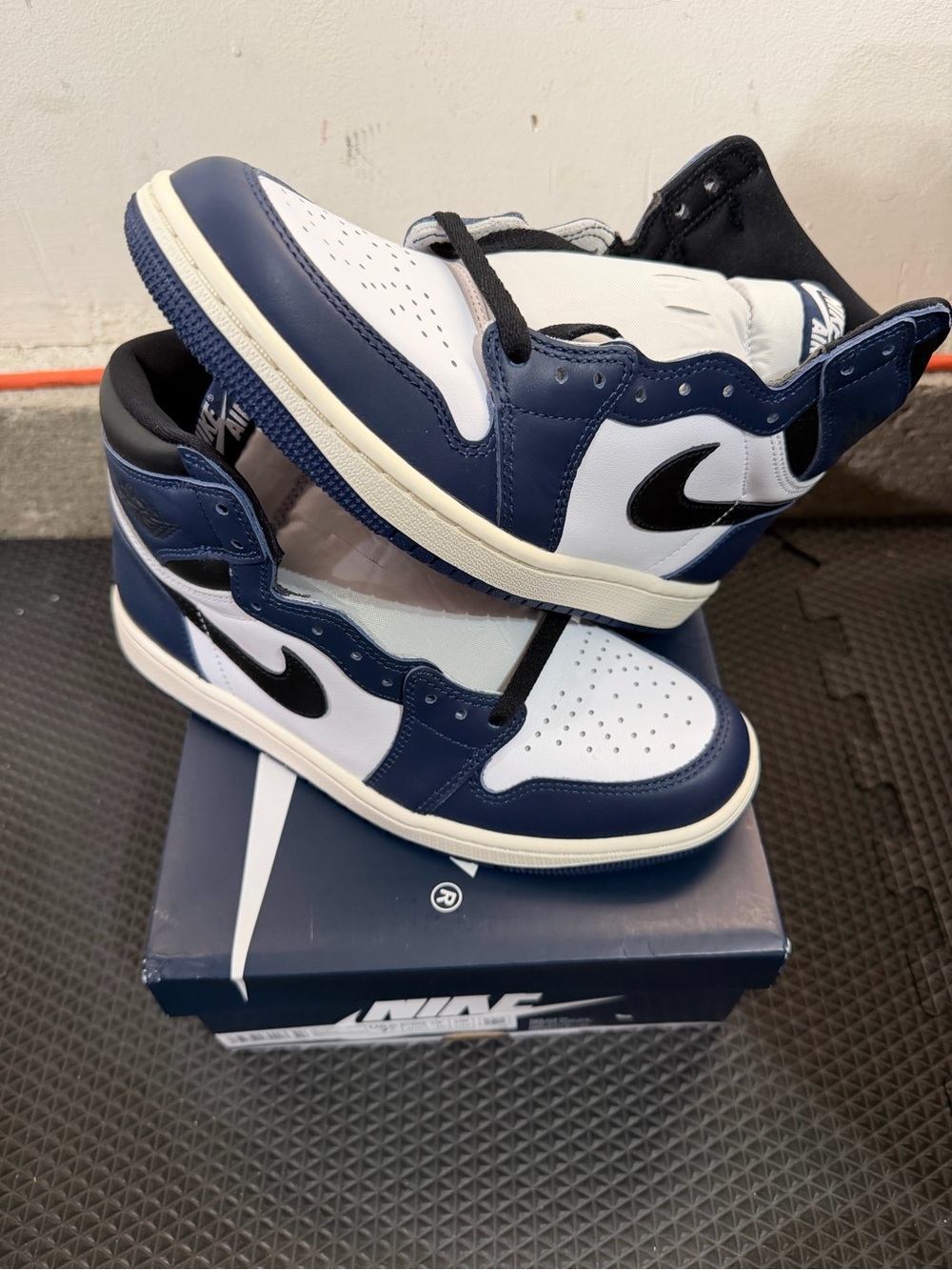 Nike Air Jordan 1 High Midnight Navy